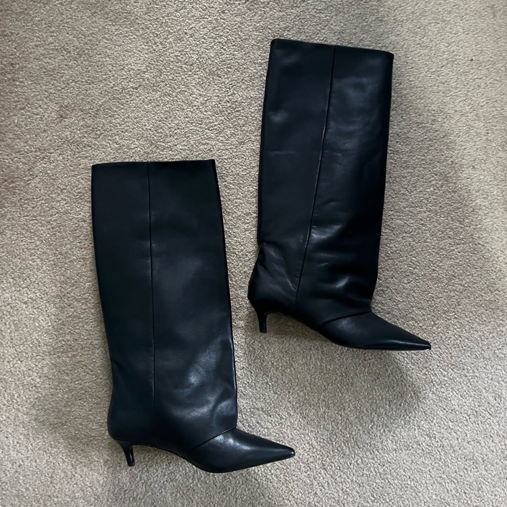 Steve Madden Luca Black Leather Pointed Toe Kitten Heel